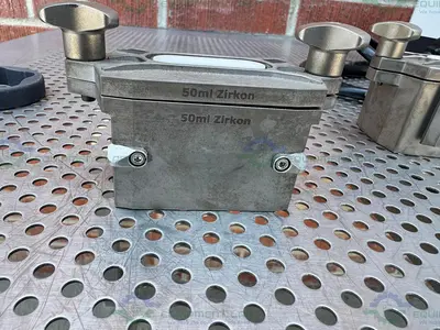 Used RETSCH MM 500 BENCH TOP MILL MIXER W/ 2- 50ML AND 2 - 125 ML MIXER BUCKETS Mills / Grinders California US | Equipment Lab #1302457
