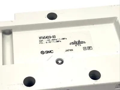 VFA5420-03 | SMC  Pneumatic Valve 3-Position 3/8" Ports - Used