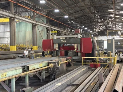 NEW 2011 VOORTMAN VB1050