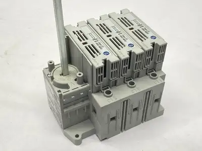 194R-C30-1753 | Allen Bradley  Ser A Disconnect Switch 30A 600V - Used
