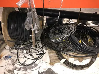 USED CORDS CABLES