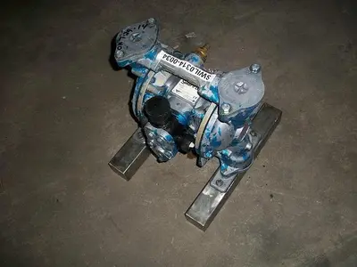 Used WARREN RUPP SANDPIPER EB1-SM, TN-3-A Diaphragm Pumps North Carolina US | DH Griffin Used Equipment #1383439