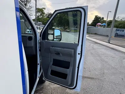 Used 2024 FORD E-350 Reefer Trucks Florida US | Truck and Van Outlet #1509245