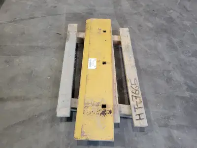 NEW 2023 CATERPILLAR 135-6729