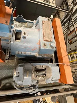 STERLING LS-3 Blow Molding Machines | ListingHippo (11)