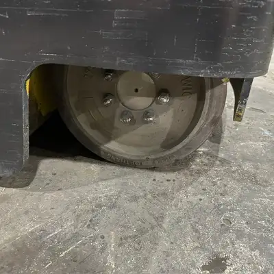 Used 2022 Yale NR045EB Reach Trucks New York US | United Lift #1516586
