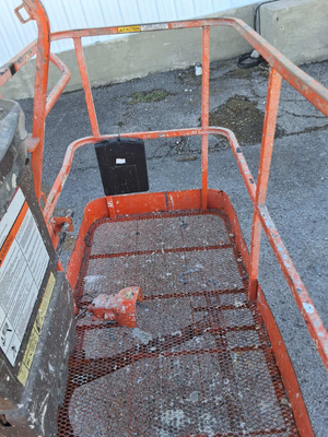 USED 2016 JLG 800AJ