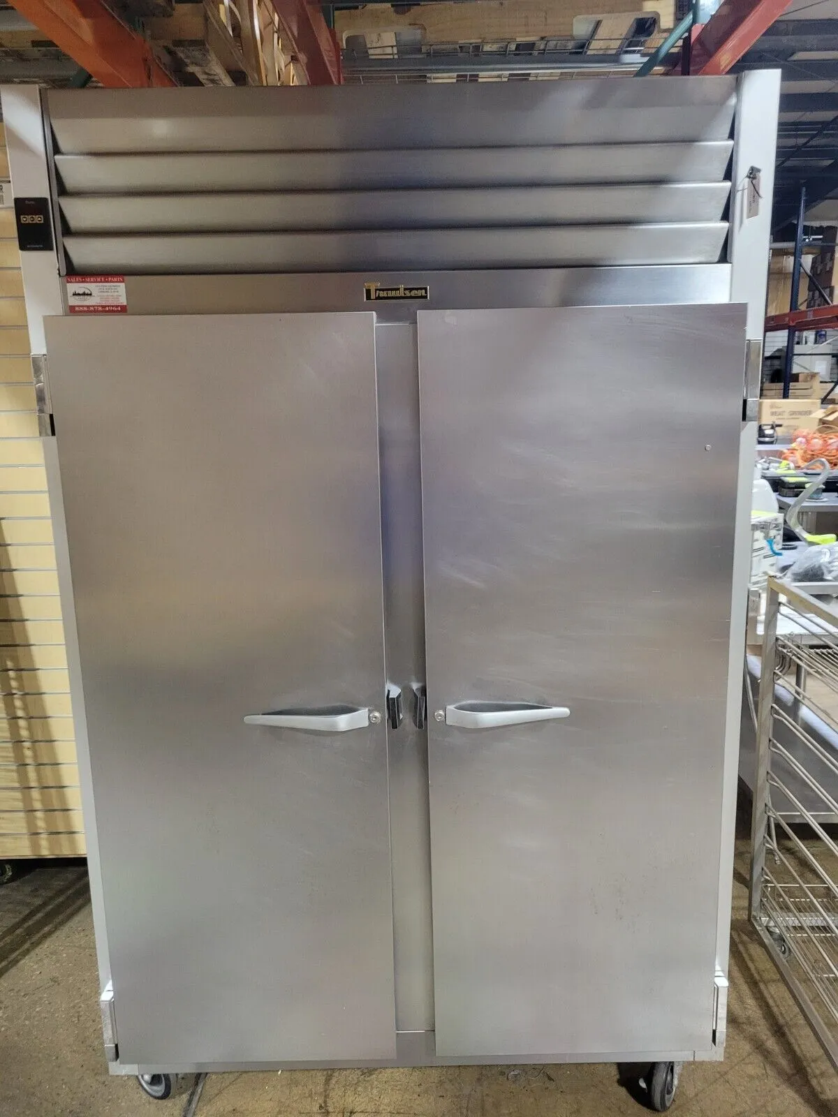 Used Traulsen G20010 Two-Section Reach-In Refrigerator – 52", 115V, LED Display, Left/Right Hinge