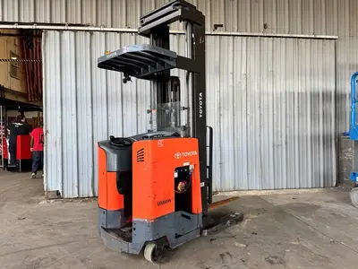 USED 2015 TOYOTA 9BRU23