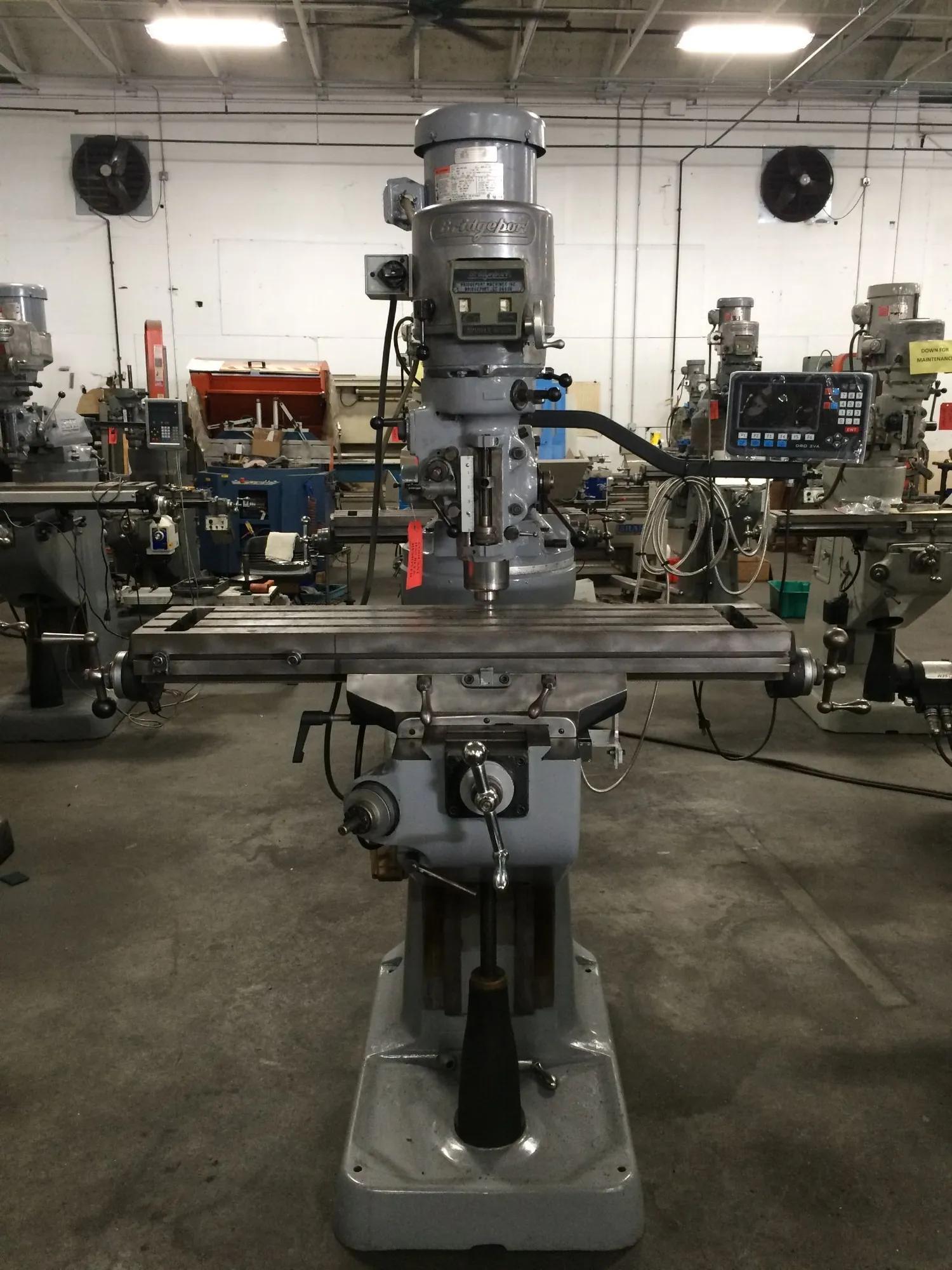Used BRIDGEPORT 2 HP Vertical Mills Kentucky US | Machinery Central #1261600