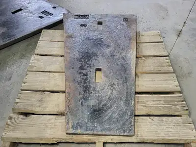 Lower Cheek Plate RH