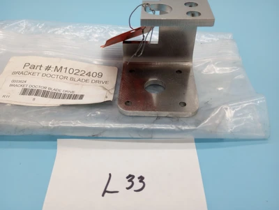 BRACKET DOCTOR BLADE DRIVE M1022409