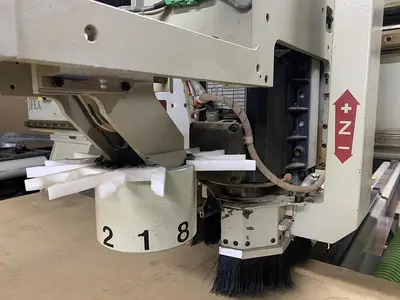 KOMO VR-508 MACH ONE 5′ x 8′ MOVING TABLE 3-AXIS CNC ROUTER