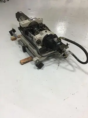 USED CINCINNATI MILACRON VT165-7