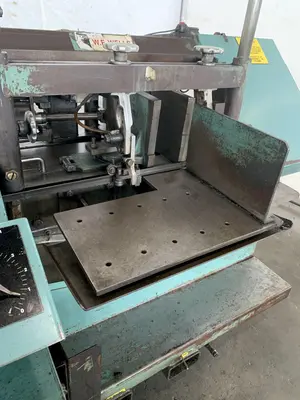 USED W.F. WELLS W-914A