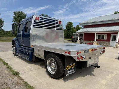 Used 2016 FREIGHTLINER SPORT CHASSIS FLATBED Flatbed Trucks Minnesota US | Carco Truck & Equipment #1514015