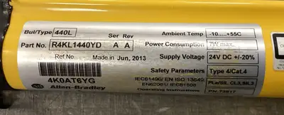 ALLEN BRADLEY GuardShield 440L - R4KL1440YD /A Rev A Safety Curtain 5B-8