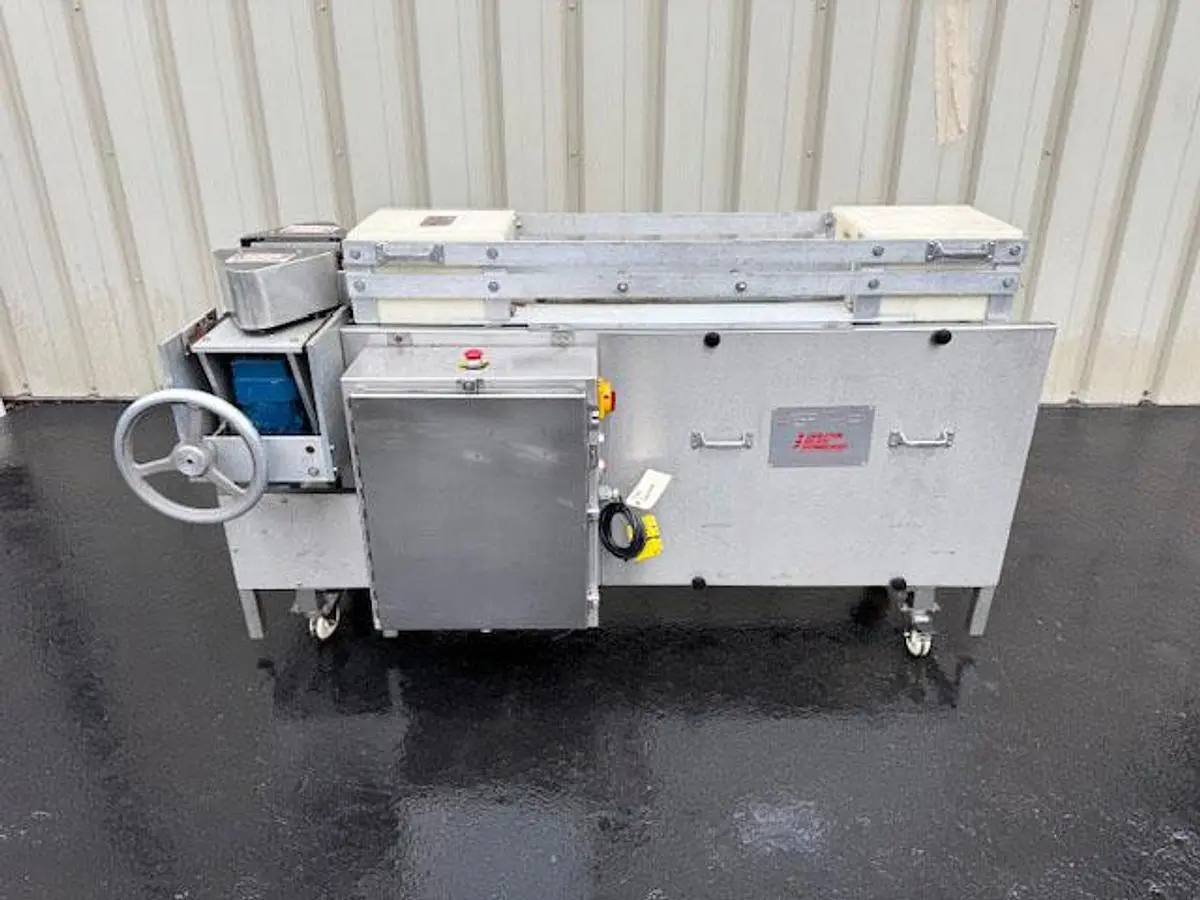 Carleton Helical Technologies Ionized Air Rinser