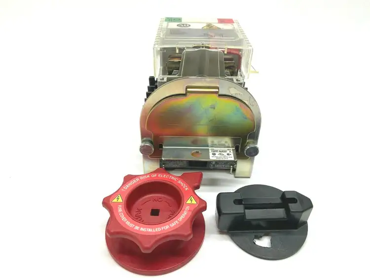 Used ALLEN-BRADLEY DISCONNECT SWITCH Disconnects | Maverick Industrial Sales #1108658