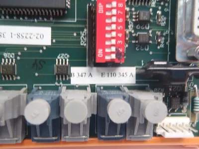 USED WARREN EMHART/ WIEDMULLER DIN RAIL MOUNT CIRCUIT BOARD