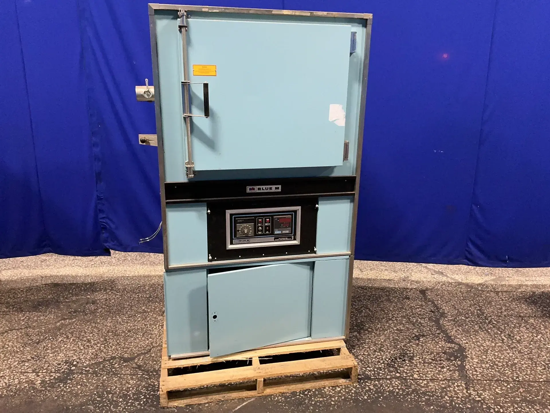 Used BLUE M DC256C Ovens Ohio US | HGR 24 #1343589