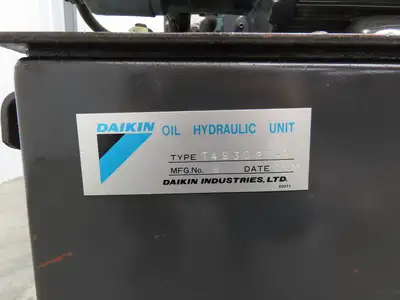 Daikin Hydraulic Power Unit 6.8GPM 220V w/Chiller 1.5kW & Circulation Pump/Motor