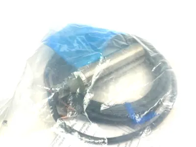 E2B-M18LS08-WZ-C1 | Omron  Inductive Proximity Sensor 2m Leads 10-30VDC - New