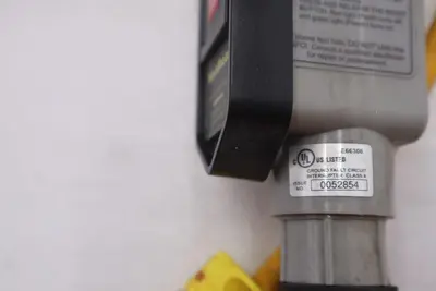 Used _UNKNOWN_ _UNKNOWN_ Circuit Breakers Pennsylvania US | Global Equipment International, LLC #1436774