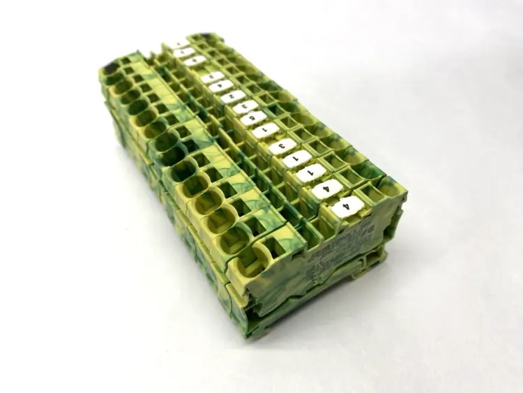 Used WAGO GROUND TERMINAL BLOCK LOT OF 15 Terminal Blocks | Maverick Industrial Sales #1103514