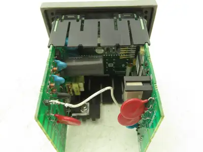 Honeywell UDC2500 Digital Temperature Controller DC2500-E0-0L00-200-10000-E0-0