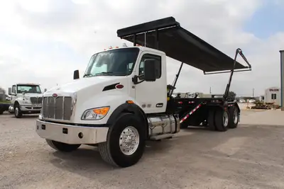 New | in-Stock 2027 PETERBILT 548 Rolloff Trucks Texas US | Roll Off Truck World #1492003