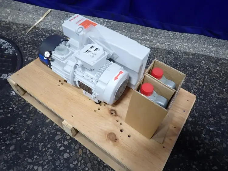 Used 2018 LEYBOLD SV28BI 960273 Pumps Ohio US | HGR 24 #941253