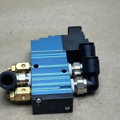 MAC 411A-B0A-DM-DFFJ-1KJ Solenoid Valve 120 PSI with DMB-DFFJ-1KJ 24 VDC 2.4 W