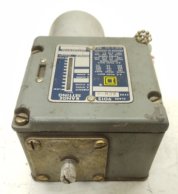 USED Square D ACW-4