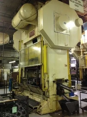 1985 BLOW SC2-600-96-48 PRESSES, STRAIGHT SIDE, DOUBLE CRANK | GCH Machinery (2)