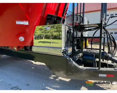 Used CLOVERDALE _UNKNOWN_ Feeder Wagons Iowa US | Keast Enterprises #1360075