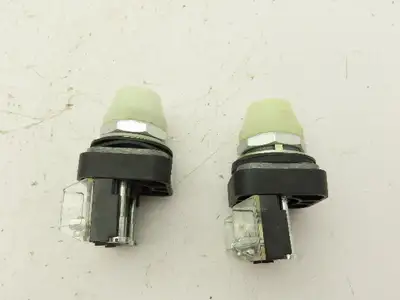 Allen Bradley 800t-Q10W White Pilot Indicator Light Contact Block 30mm Lot of 2