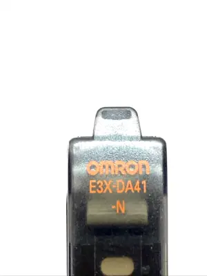 USED OMRON FIBER OPTIC DIGITAL AMPLIFIER OUTPUT 12-24VDC