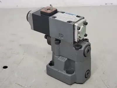 NEW REXROTH DBW 10 B2-52/200-6BG24NZ55L/12