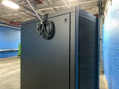 Used APC _UNKNOWN_ Cabinets Ohio US | HGR 24 #1787392