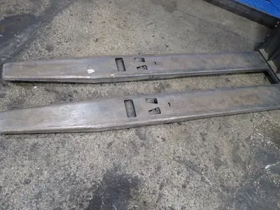 USED THE RAYMOND CORPORATION 8410