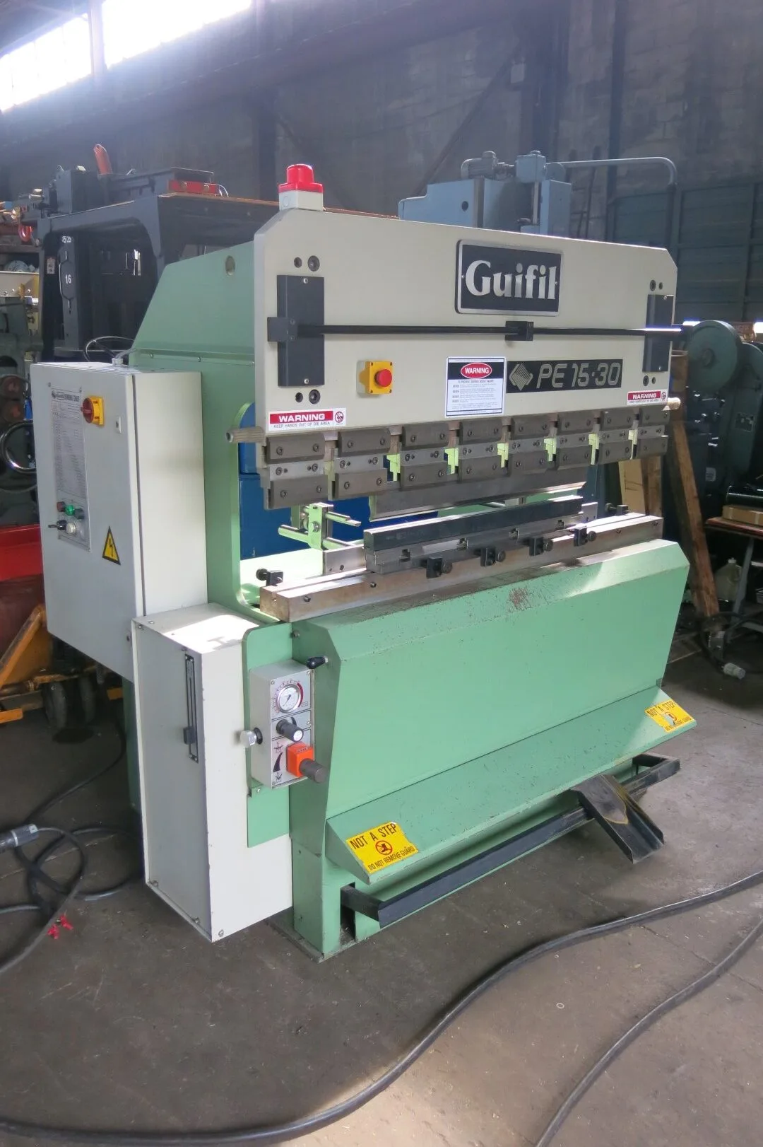 USED GUILFIL PE 15-30 HYDRAULIC PRESS BRAKE