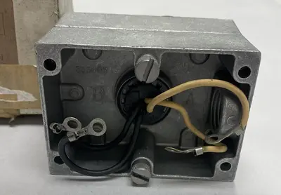New | in-Stock VICKERS 942064 Misc Electrical & Power Parts Ohio US | Surplus Asset Holdings #1233884