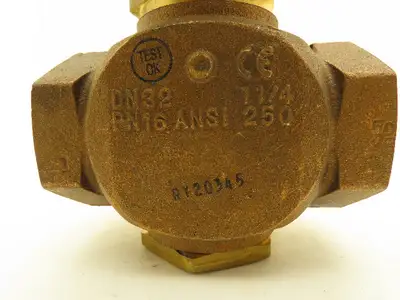 Johnson Controls V67441PT+3008E0 Control Valve Diaphragm Actuator 1.25NPT 25psig