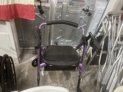 Used LARGE LOT OF WHEELCHAIRS CRUTCHES WALKERS AND SHOWER SEATS _UNKNOWN_ Home Care / Nursing Supplies Michigan US | Miedema Asset Management Group #1414871