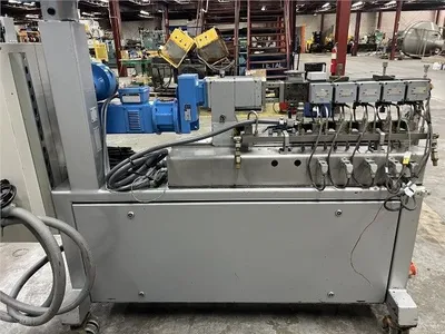 1994 LEISTRITZ MICRO 18 Extrudeuse à double vis co-rotative | Perry Equipment (8)