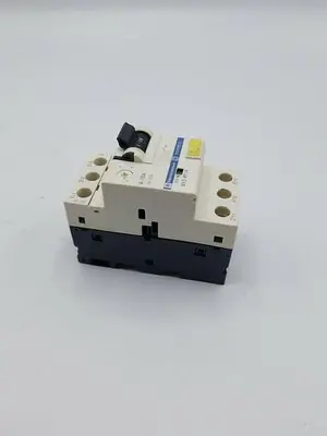 USED SCHNEIDER ELECTRIC GV2-RT14