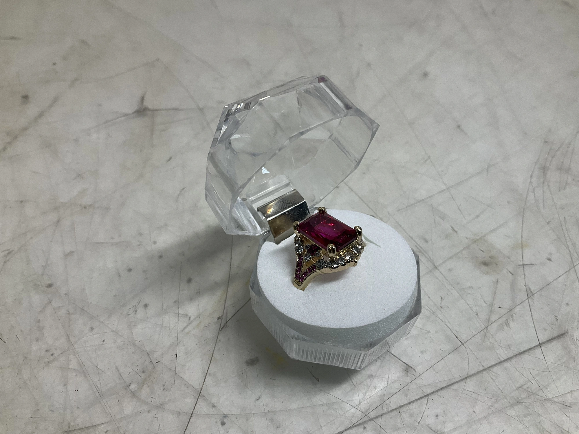 Used _UNKNOWN_ _UNKNOWN_ Jewelry & Gemstones Michigan US | Miedema Asset Management Group #1329936