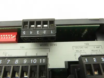 Red Lion Controls GEM2 6 Digit Presettable Digital Counter 115/230VAC 11-14VDC