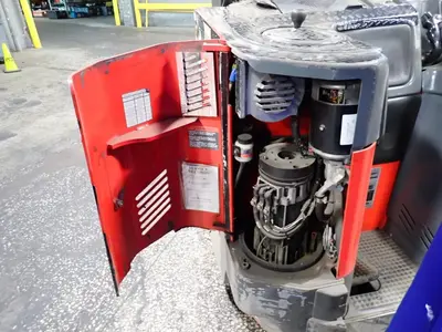 USED RAYMOND EZ R40TT